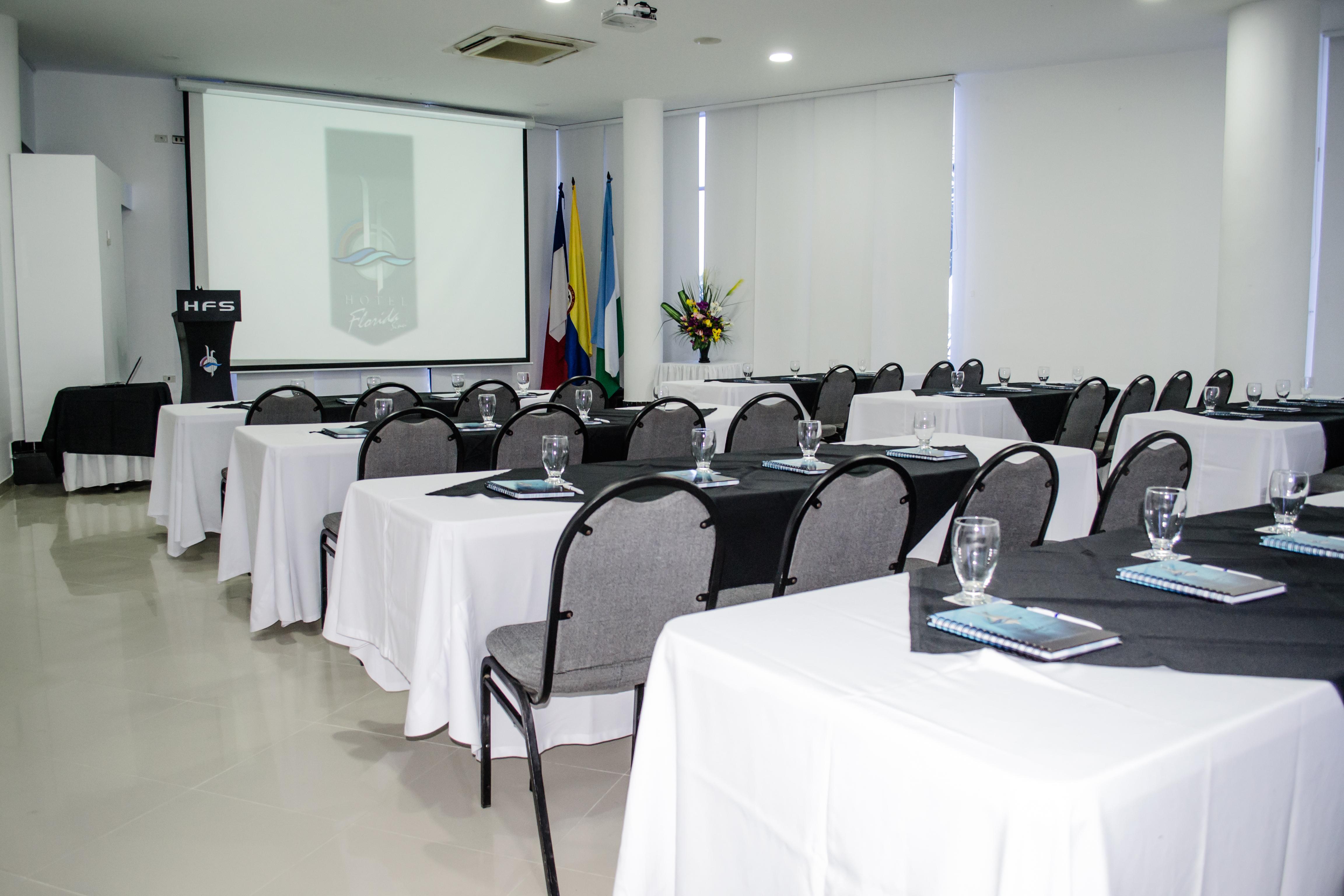 Hotel Florida Sinu Montería Kültér fotó